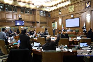 در صحن شورا صورت گرفت:6-211 تصویب یک فوریت لایحه عوارض تردد و مشاغل در تهران